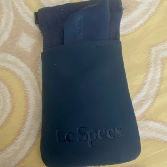 Le Specs Liar Liar Sunglasses - Picture 2 of 6